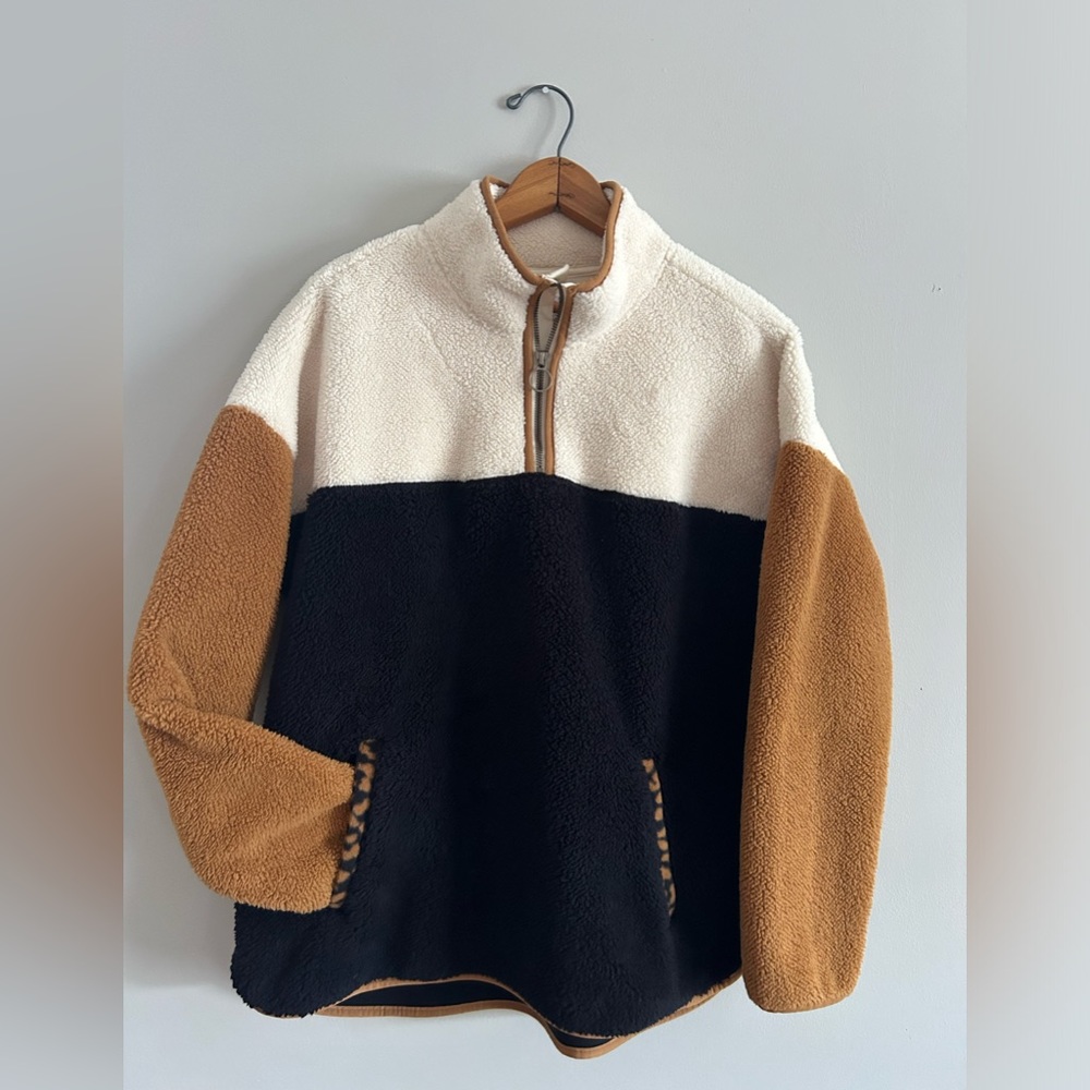 Women’s Time and Tru Fleece Quarter Zip color block.